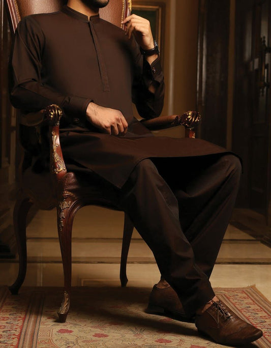 Brown Shalwar Kameez – Elegant & Timeless